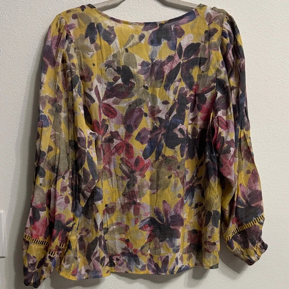Hope & Harlow Floral Button-Up Blouse size Large - Picture 5 of 6